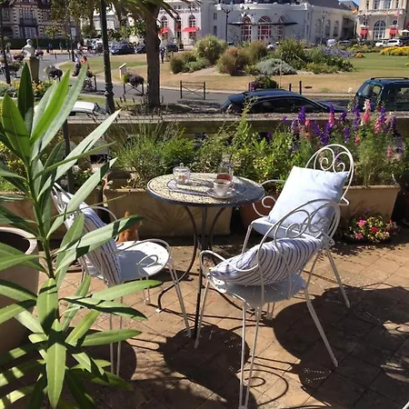 Bed & Breakfast La L'argentine Cabourg