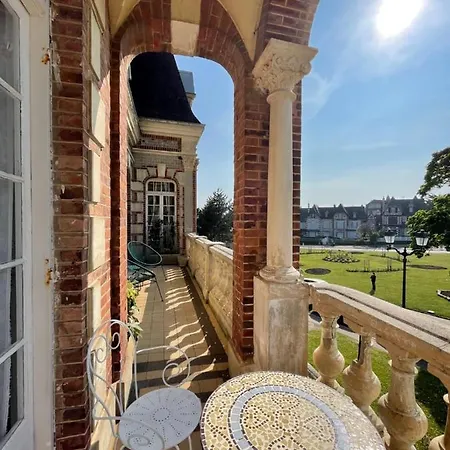 Bed & Breakfast La L'argentine Cabourg