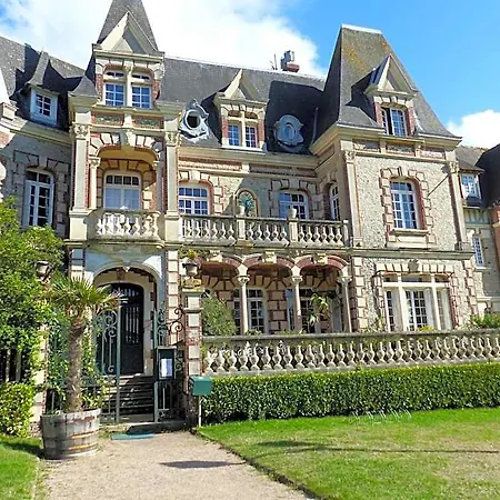 Bed & Breakfast La L'argentine 4*