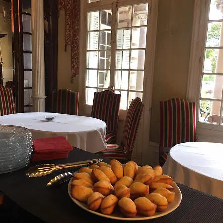 La L'argentine 住宿加早餐酒店 4*