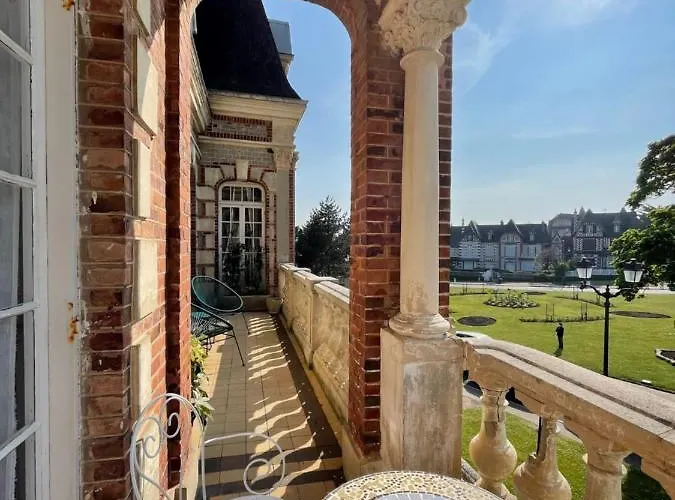 Bed & Breakfast La L'argentine Cabourg